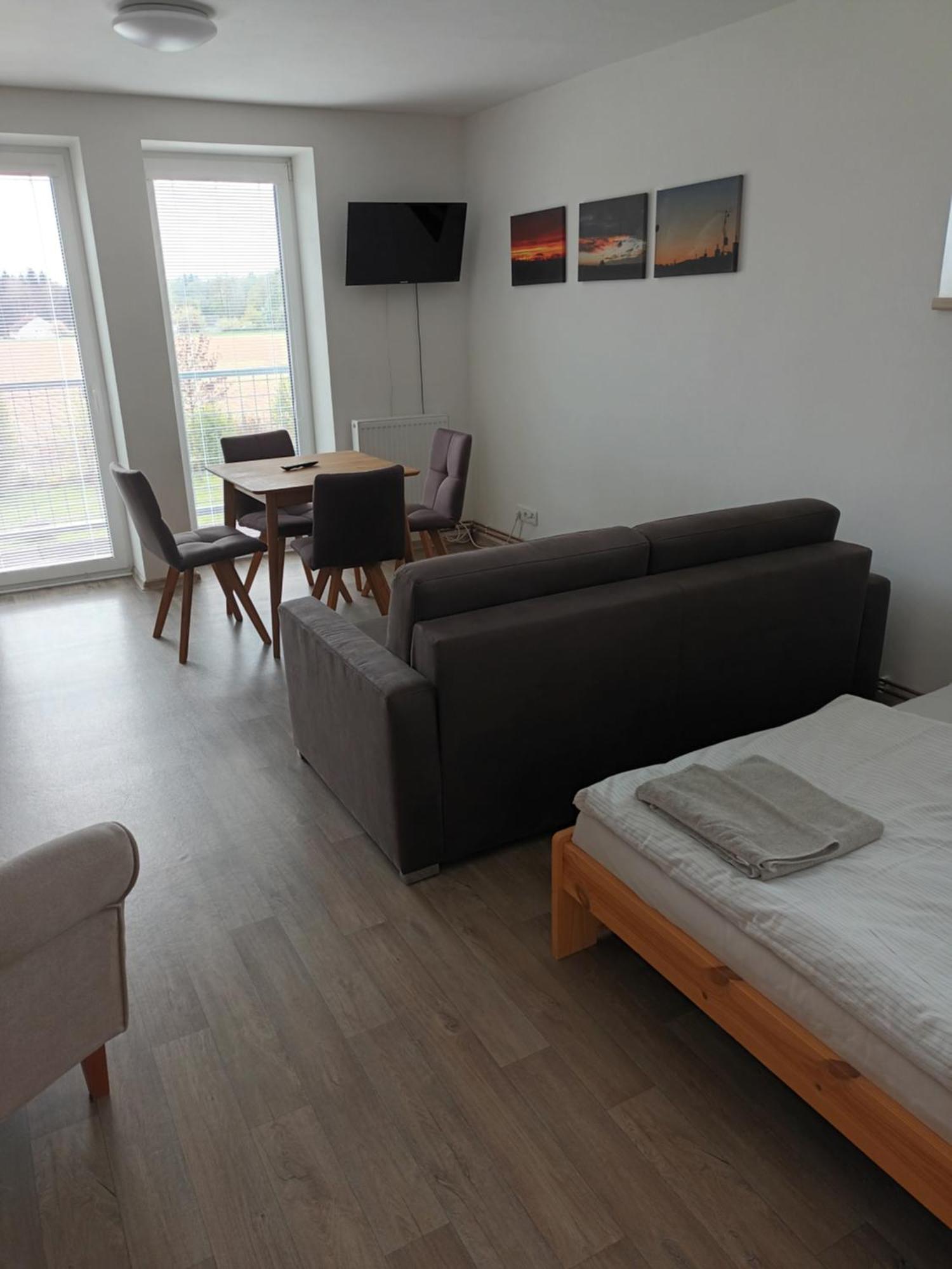 Penzion Na Samotách Apartamento Jindřichŭv Hradec Exterior foto