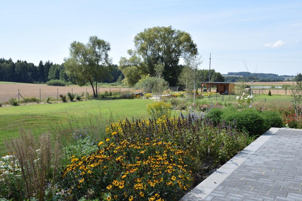 Penzion Na Samotách Apartamento Jindřichŭv Hradec Exterior foto