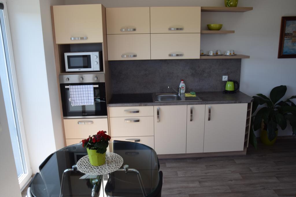 Penzion Na Samotách Apartamento Jindřichŭv Hradec Exterior foto