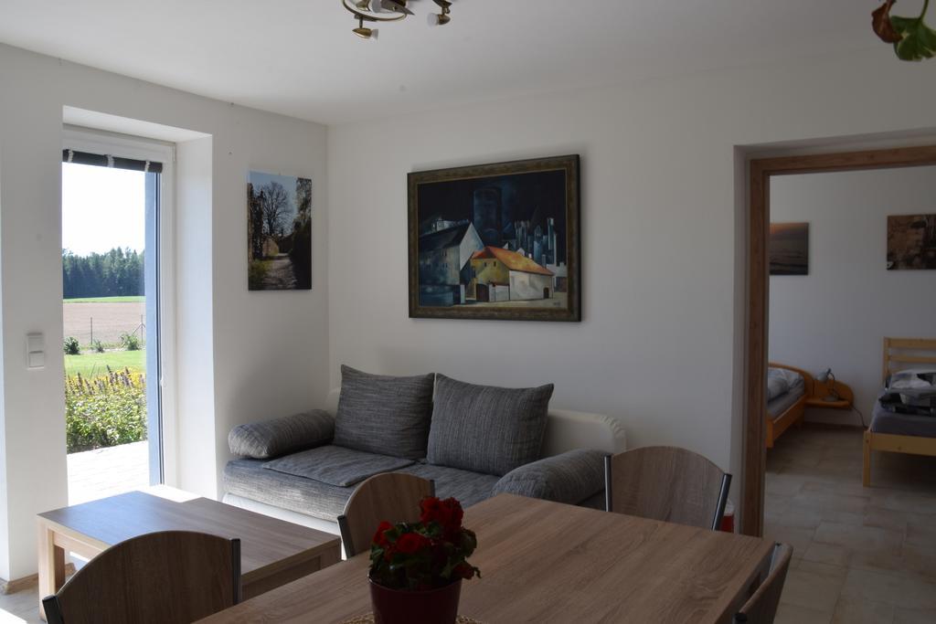 Penzion Na Samotách Apartamento Jindřichŭv Hradec Exterior foto