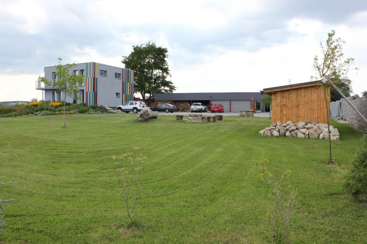 Penzion Na Samotách Apartamento Jindřichŭv Hradec Exterior foto