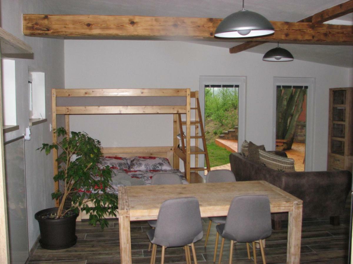 Penzion Na Samotách Apartamento Jindřichŭv Hradec Exterior foto